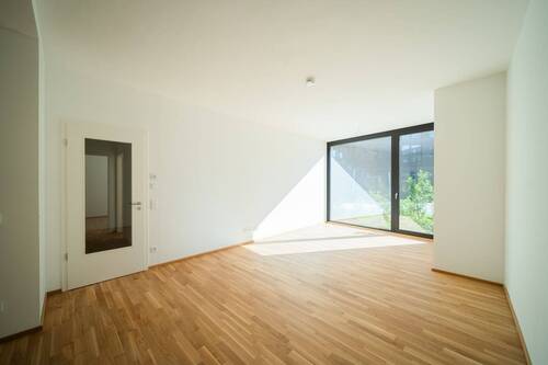 C03 (3).jpg - 3 Zimmer Etagenwohnung in Dresden