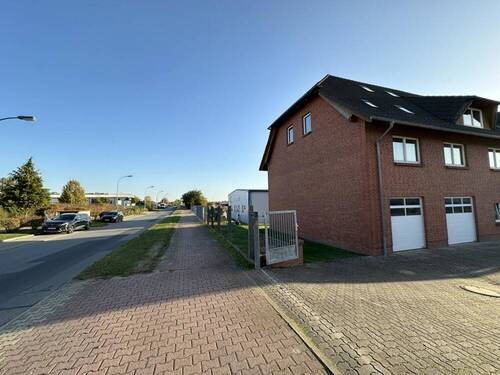 Zufahrt Nordseite - 