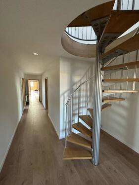 Flur DG-Wohnung - 