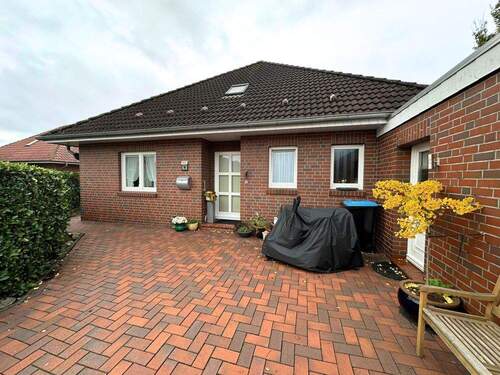 Titelbild - **Ihr neues Zuhause: Traumhafter Bungalow mit Wohlfühlgarantie**