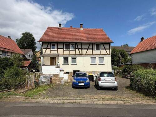 Bild 2 - 7 Zimmer Einfamilienhaus zum Kaufen in Cornberg / Rockensüß