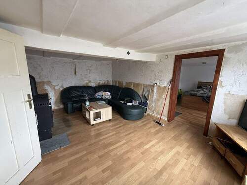 Wohnzimmer - Einfamilienhaus mit 107,00 m&sup2; in Cornberg / Rockensüß zum Kaufen