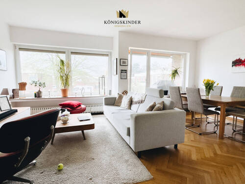 Wohnzimmer - 4 Zimmer Etagenwohnung zum Kaufen in Düsseldorf