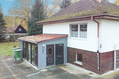 Überdachter Eingang zum Souterrain - 