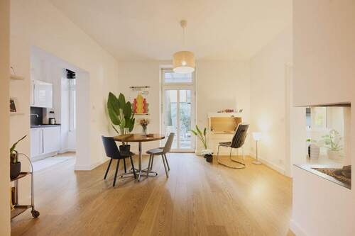 Wohn-/Essbereich Ansicht III - Etagenwohnung mit 99,30 m&sup2; in Frankfurt am Main zum Kaufen