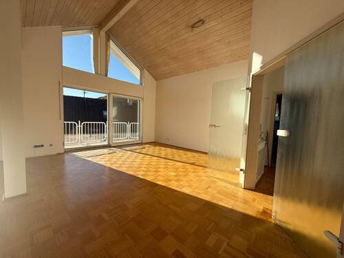 Wohnzimmer - 3 Zimmer Etagenwohnung zur Miete in Gelnhausen