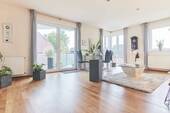 Wohnzimmer - 3 Zimmer Etagenwohnung zum Kaufen in Achim
