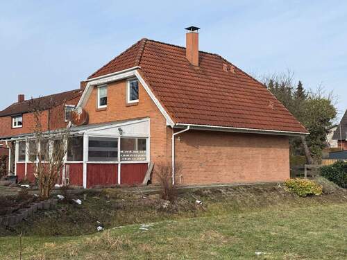 Hausansicht - 4 Zimmer Einfamilienhaus zum Kaufen in Marschacht