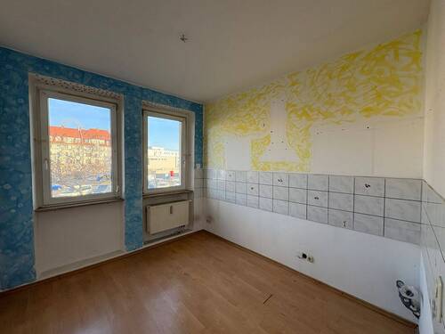 Wohnraum beispielhaft - Mehrfamilienhaus, Wohnhaus mit 330,30 m&sup2; in Fürth zum Kaufen