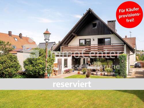 RESERVIERT - Großzügiges Einfamilienhaus mit parkähnlichem Gartenparadies