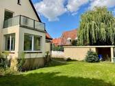 Balkon und Garage - 