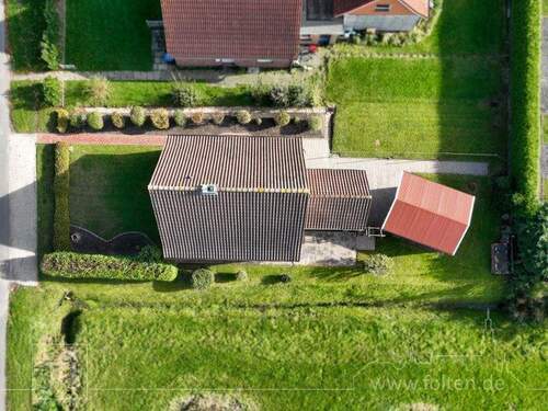 Luftbild - 4 Zimmer Mehrfamilienhaus, Wohnhaus in Jemgum