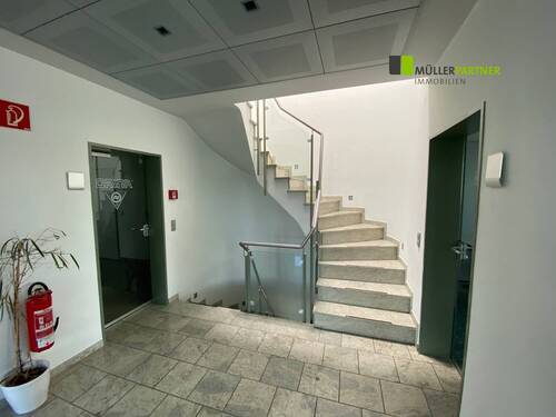 Repräsentativer Eingangsbereich - Büro in Eschweiler