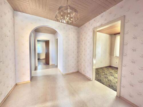 Erdgeschoss: Dielenbereich - 6 Zimmer Einfamilienhaus zum Kaufen in Waidhaus