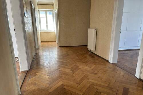 Flur / Diele - Etagenwohnung mit 149,00 m&sup2; in Landsberg zur Miete