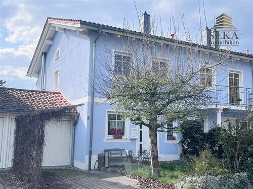 Aussenansicht - Familienfreundliches Reihenendhaus mit Garten, Terrasse und Weitblick