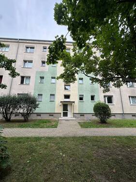 Hausansicht.jpg - +++ Schöne helle 3 Raum Eigentumswohnung in guter Lage von WSF +++