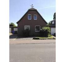 ***BÜSCHER IMMOBILIEN*** Vermietetes und umfangreich renoviertes Einfamilienhaus mit großem Grundstück im Osten der Stadt - Gronau