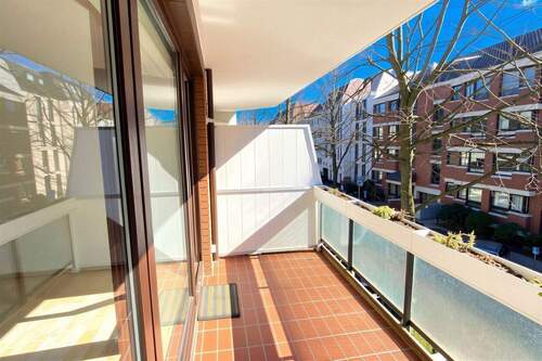 Großer Balkon - (KI optimiert) - 2 Zimmer Etagenwohnung in Hamburg