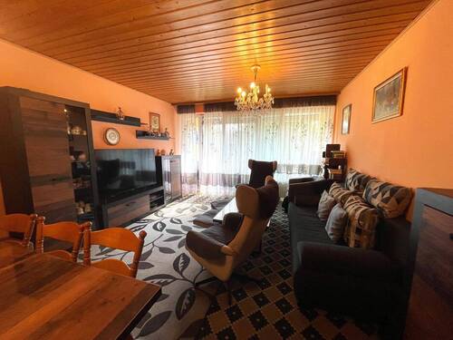 Wohnzimmer - Foto 2 - 4 Zimmer Etagenwohnung in Nürnberg