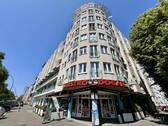 Ansicht Strasse - Zwei attraktive Apartments gegenüber dem Volkspark Friedrichshain!