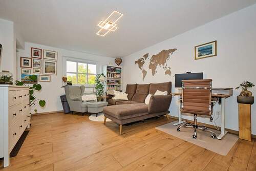 Wohnzimmer - Schöne 2 Zimmer Wohnung in perfekter Wohnlage_für Eigennutzer oder zum Vermieten