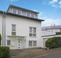 Einziehen & Wohlfühlen: Gepflegte Doppelhaushälfte mit Gartenidylle - Sinzheim Winden