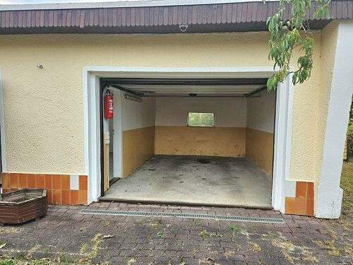 Garage - 