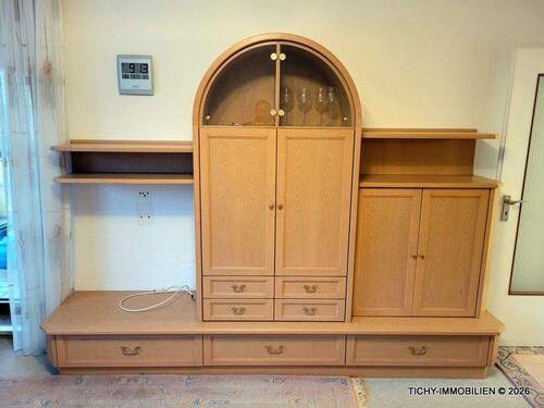 04-Wohnzimmer_Schrank.jpg - 