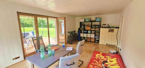 09 EG, Wohnzimmer.jpg - 1 Zimmer Mehrfamilienhaus, Wohnhaus in Freiburg im Breisgau