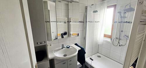 16 EG, Badezimmer.jpg - 