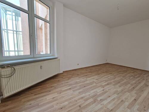 Zimmer - Etagenwohnung mit 122,00 m² in Magdeburg zur Miete