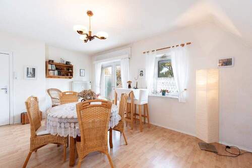 Das Wohnzimmer im OG - Mehrfamilienhaus, Wohnhaus mit 166,00 m&sup2; in Bremen zum Kaufen