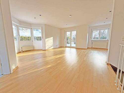 Bild 3 - 6 Zimmer Doppelhaushälfte in Neuried