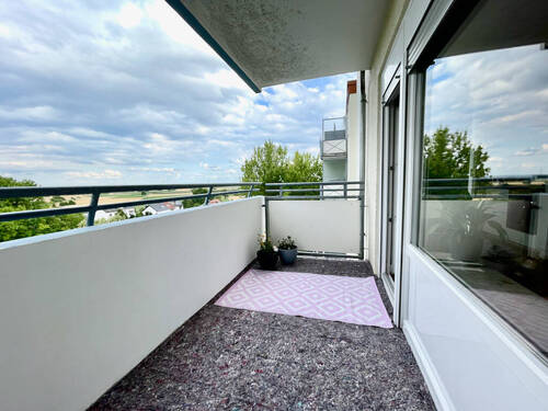 wertvoller Balkon - 1 Zimmer Etagenwohnung zum Kaufen in Hofheim