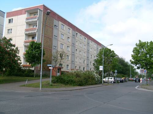 08.05.2014 005.JPG - Nette Nachbarn für 3-Zimmer-Wohnung im 4. Obergeschoss mit Balkon und neuem Fußboden gesucht
