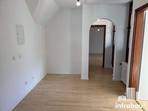 Flur - 3 Zimmer Etagenwohnung in Augsburg / Pfersee