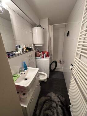 Bad - 1 Zimmer Etagenwohnung in Freiburg im Breisgau