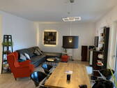 Wohnzimmer - Moderne 3-Zi-Wohnung mit Balkon in ruhigem Innenhof - 5 Min zum HBF, EBK & TG-Stellplatz