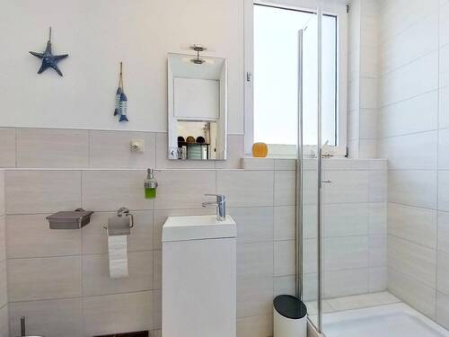 G-WC mit Dusche - 