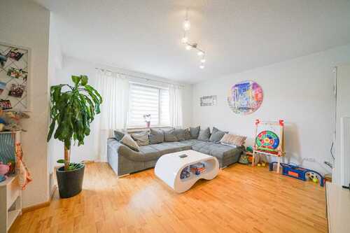 Wonzimmer - 4 Zimmer Etagenwohnung zur Miete in Ratingen
