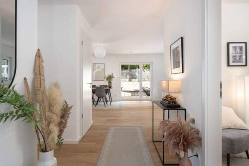 Flur/ Eingangsbereich - 7 Zimmer Einfamilienhaus zum Kaufen in Gauting