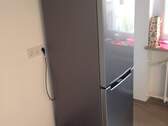 Einzel stehender Kühl- und Gefrierschrank - 