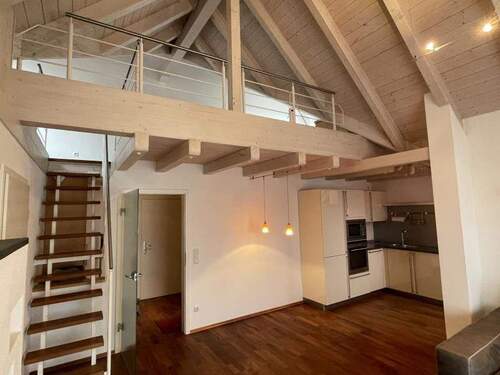 Blick zur Galerie - 2 Zimmer Etagenwohnung zur Miete in Weilheim in Oberbayern