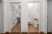 Badezimmer und WC - Etagenwohnung mit 102,70 m&sup2; in Berlin zum Kaufen