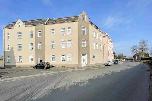 Außenansicht - 2,5 Zimmer - renoviert - ruhige Lage