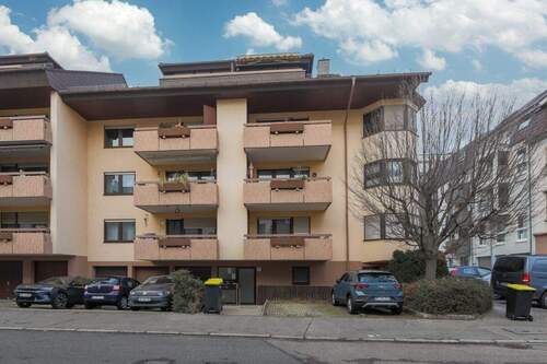 Straßenansicht - 3 Zimmer Etagenwohnung in Pforzheim