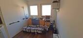 Zimmer mit Badezimmervorbereitung - 