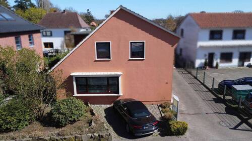 Hausansicht_vorne - 7 Zimmer Einfamilienhaus zum Kaufen in Ottersberg