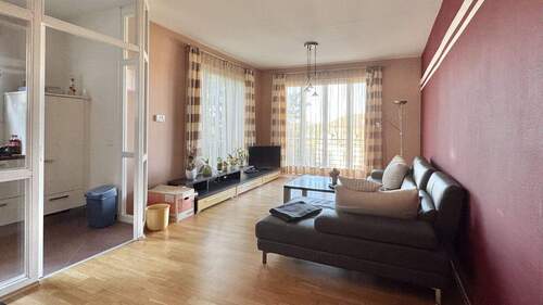 Wohnzimmer - Etagenwohnung mit 62,50 m² in Dresden zum Kaufen